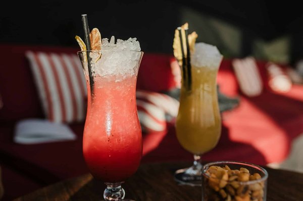 Présentation de cocktails : l'art de captiver vos invités